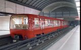 Fahrerlose gummibereifte Doppeltriebwagen MPL 85 (Métro Pneus Lyon 1985)  Linie D Station Vieux Lyon 1993