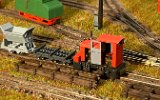 BN30 als Lok 17 von KEMAT, mit meinen Prototypen der dreiachsigen Schwerlastlore von KEMAT und einer Arthur-Koppel-Kipplore.