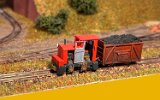 BN30 als Lok 17 von KEMAT mit Geisterwagen unterwegs.